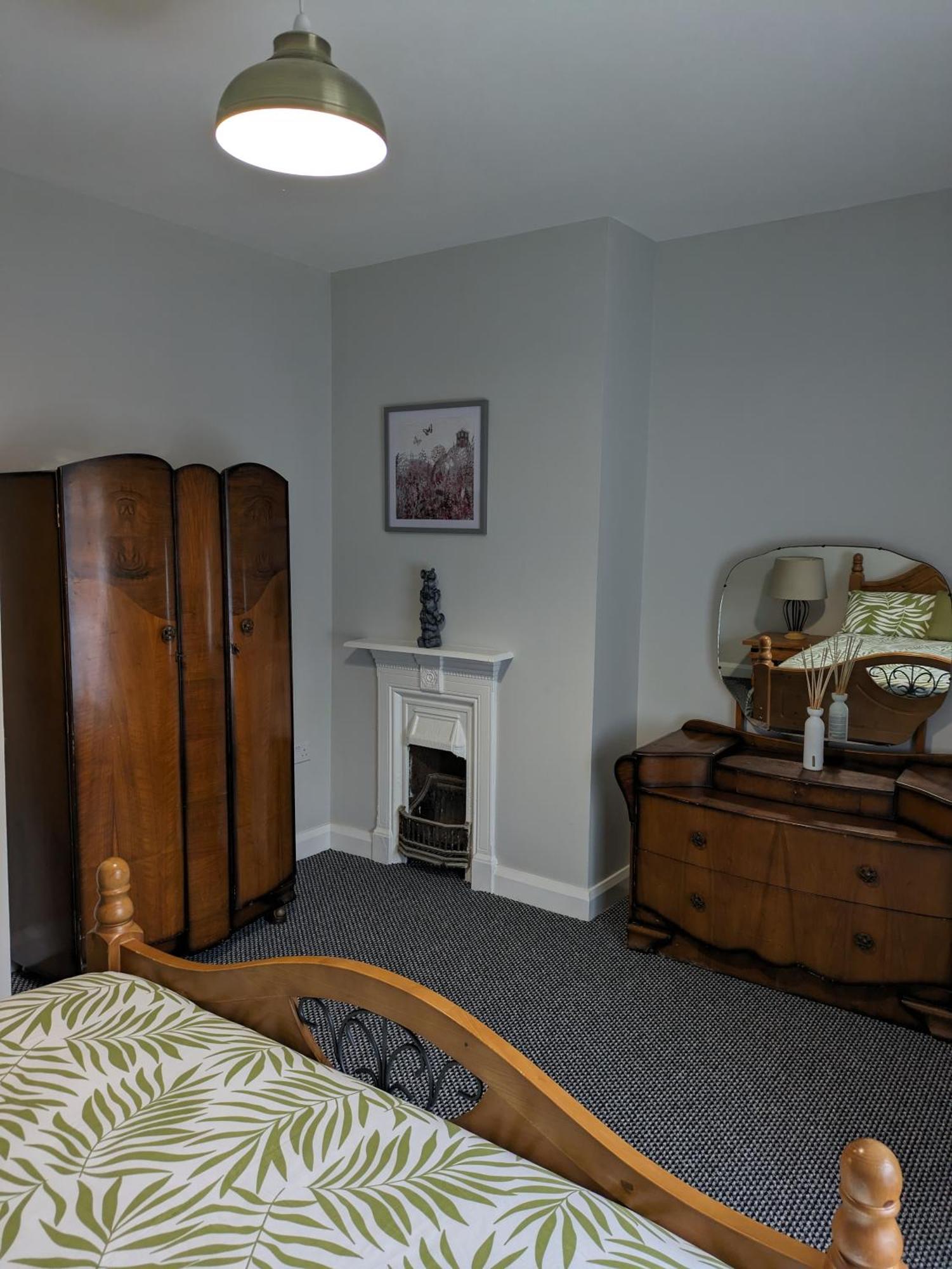 Maire Toireasa - Cosy Refurbished Property In The Gaeltacht Quarter Belfast Buitenkant foto