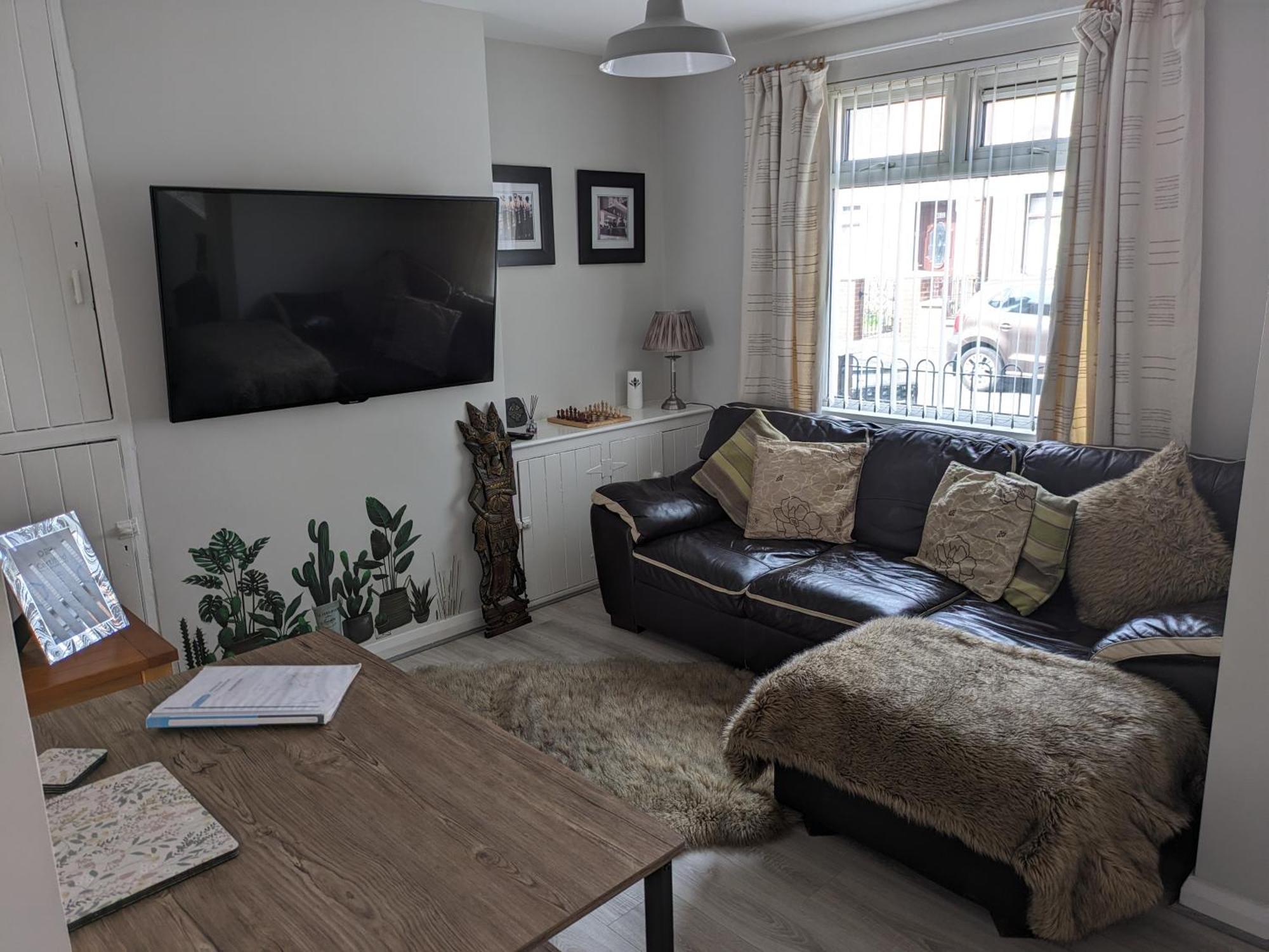 Maire Toireasa - Cosy Refurbished Property In The Gaeltacht Quarter Belfast Kamer foto