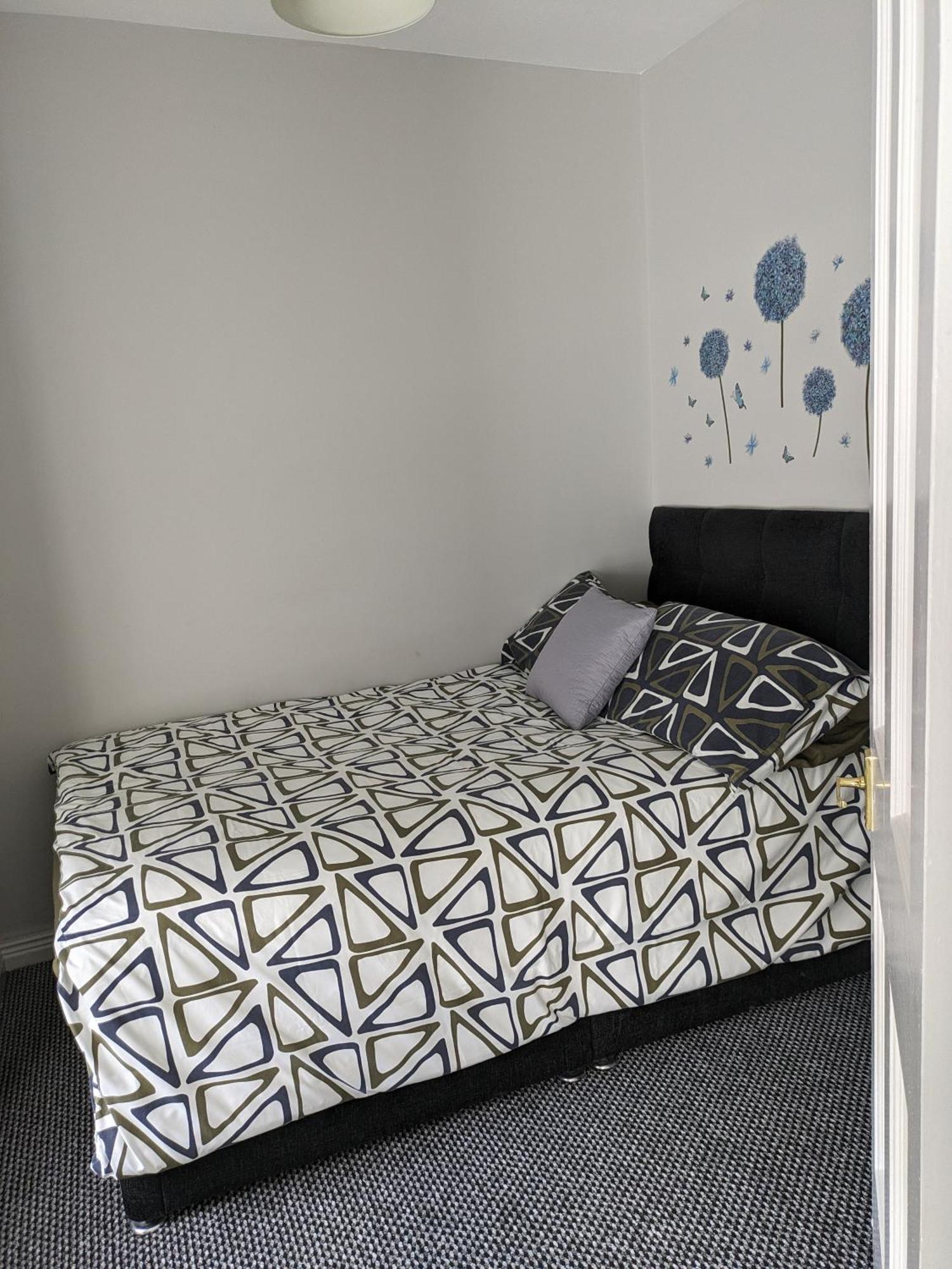 Maire Toireasa - Cosy Refurbished Property In The Gaeltacht Quarter Belfast Kamer foto